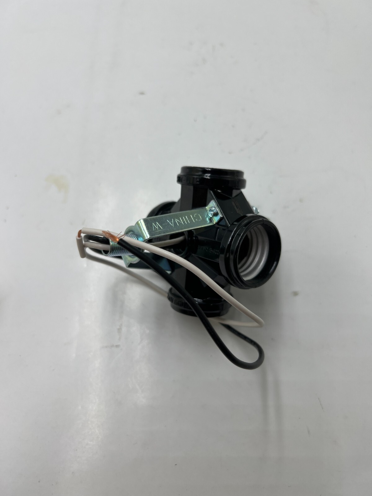 (QTY 4) SATCO 4 Light Cluster Phenolic Socket 1/8 IP Threaded Top Bracket 90-464