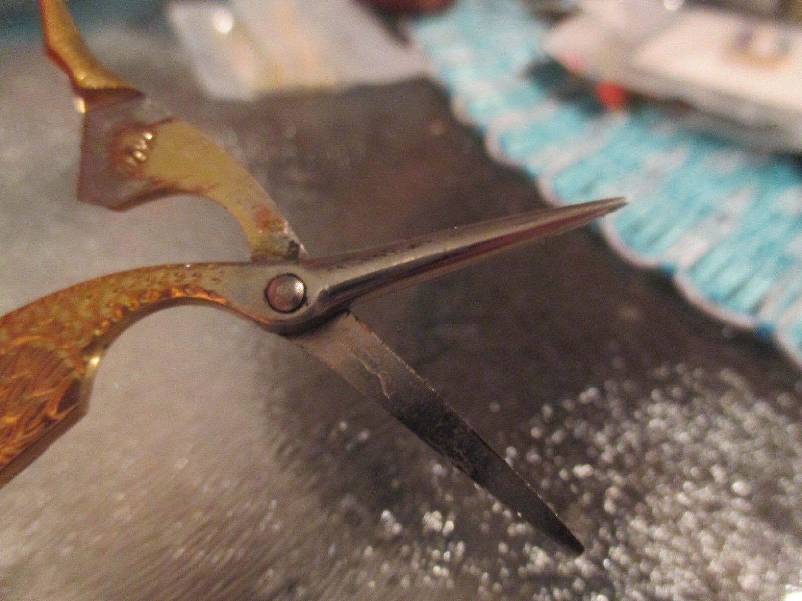 Vintage Stork Craft Sewing thread scissors The Creative Circle