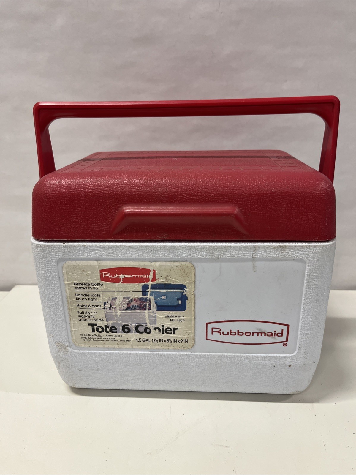 1989 Rubbermaid Tote 6 Cooler White With Red Top Model 1805 With Handle
