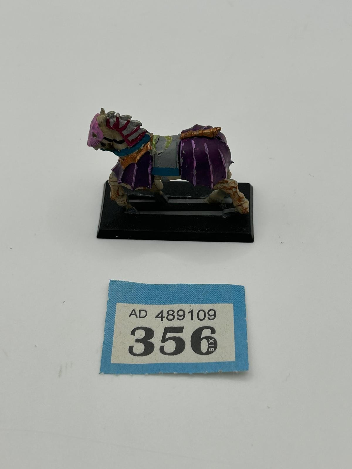 Warhammer Fantasy steed.