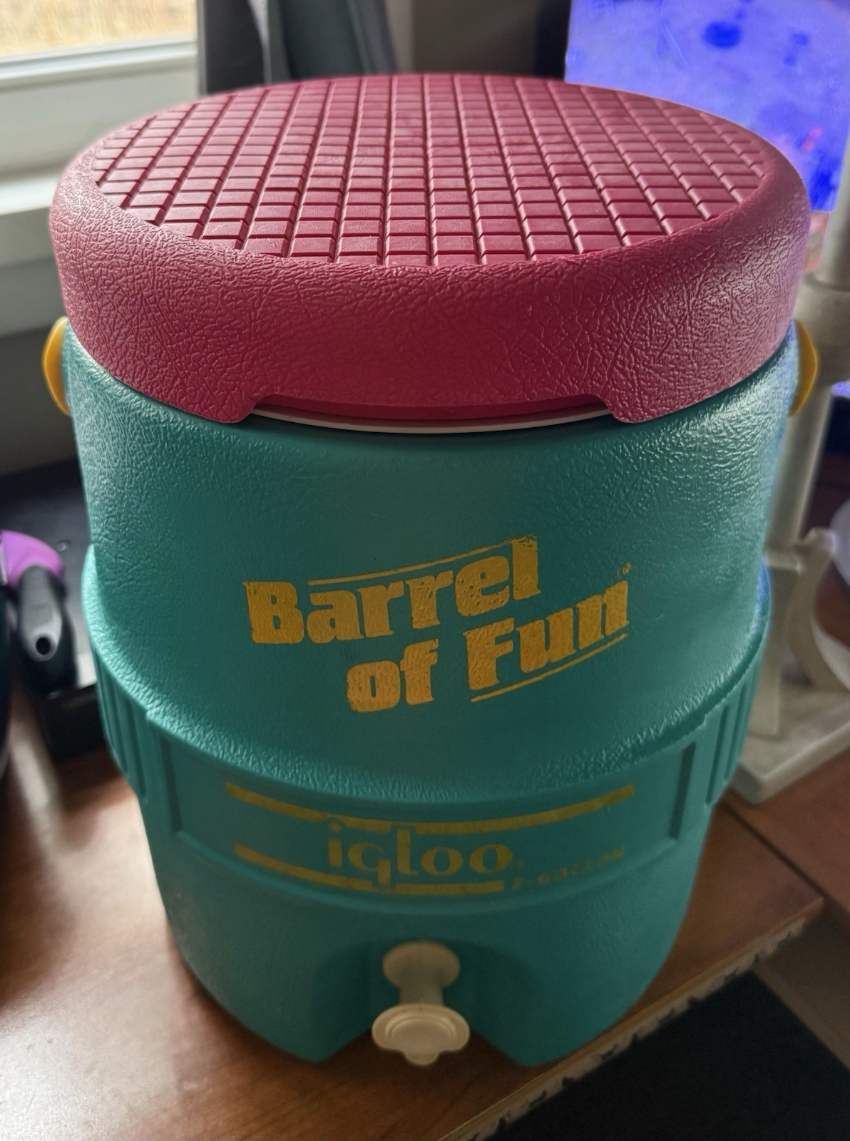 Vtg Igloo Barrel of Fun 2 Gallon Jug Retro Dispenser Drink Cooler Teal Pink 90s