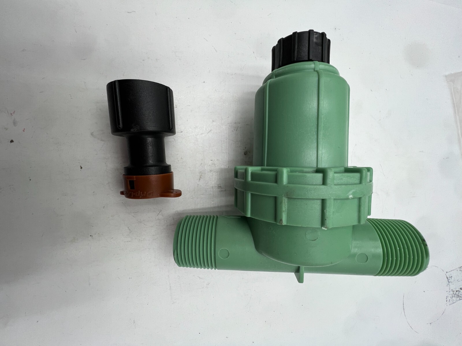 Orbit 2-in-1 Drip Irrigation Filter & Pressure Regulator 1/2" Drip Lock Adapter
