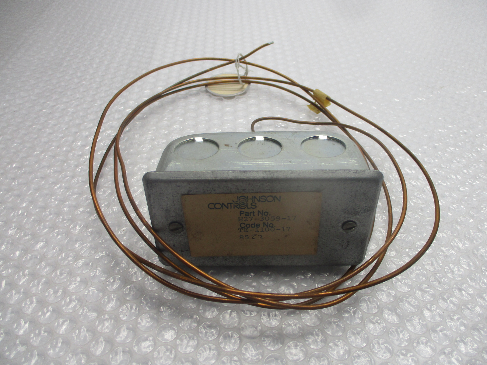 JOHNSON CONTROLS H27-3059-17 TEMPERATURE SENSOR UNMP
