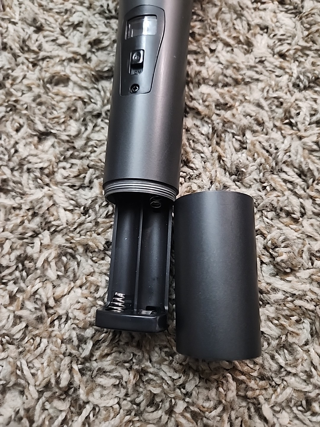 ALAN BLX-628 wireless handheld microphone 22 Channels Great Condition
