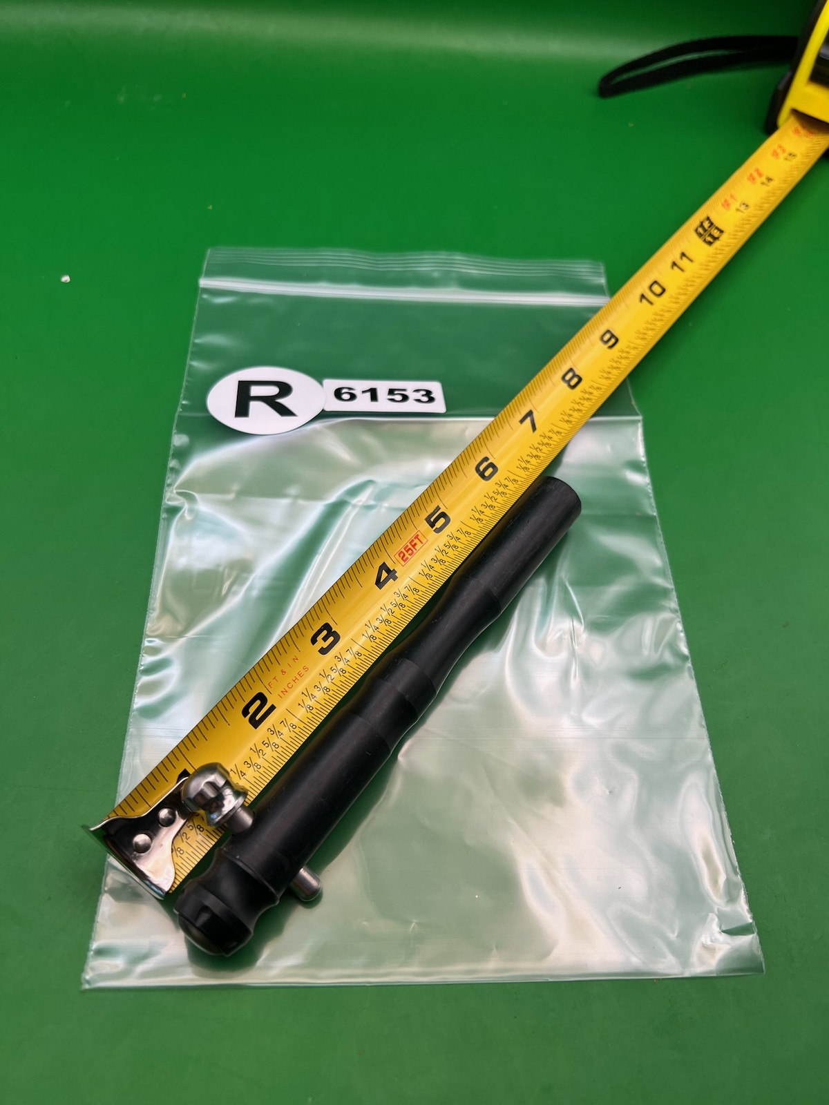 Autococker Bolt
