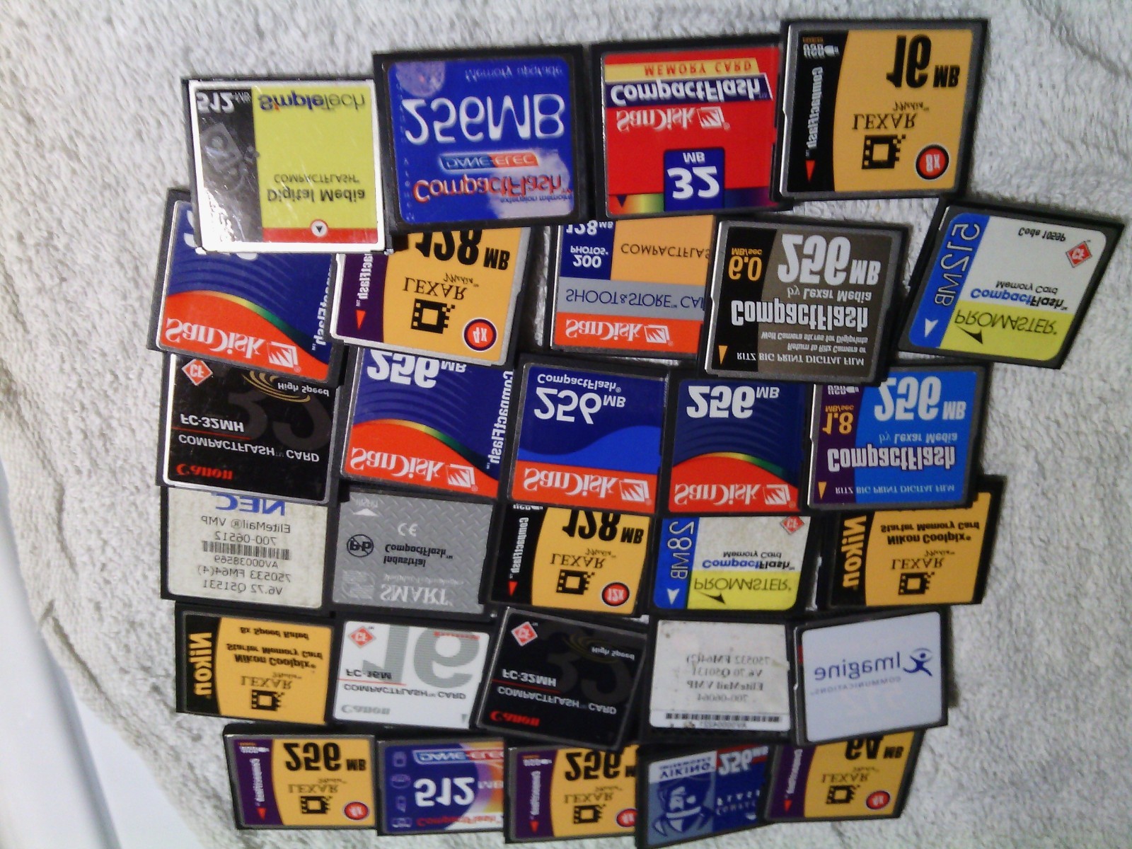 compact flash cards lot     5 pack of what you need or want