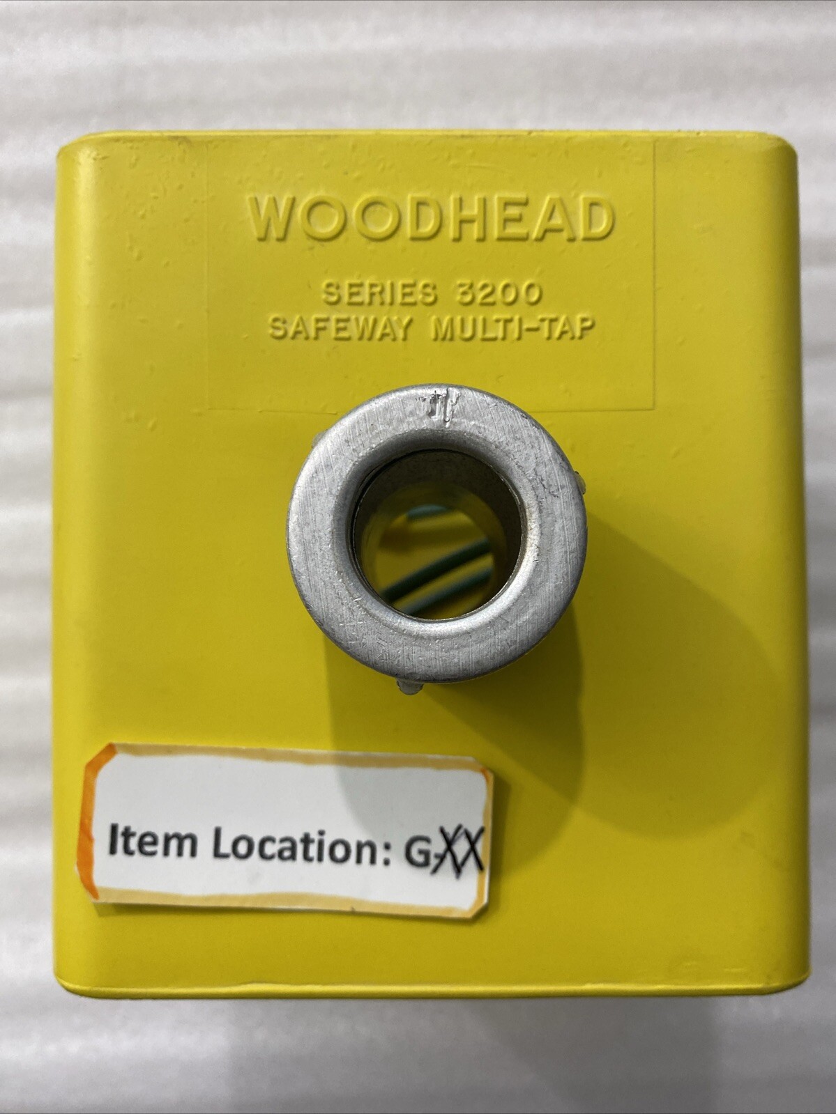 WOODHEAD SERIES 2300 SAFEWAY MULTI-TAP