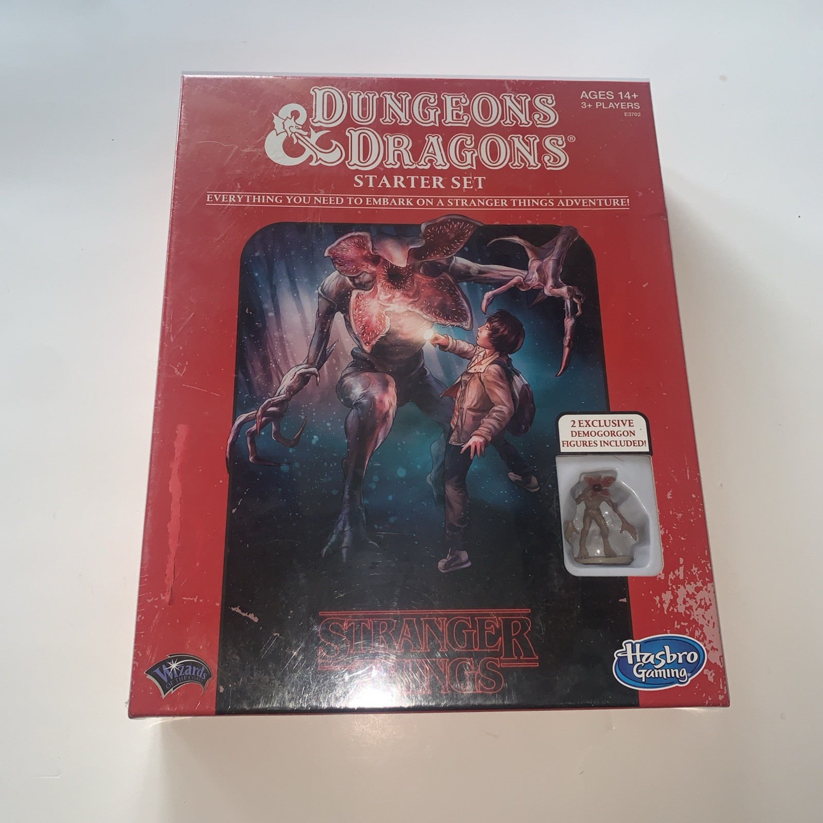 NEW SEALED Hasbro Stranger Things Dungeons & Dragons Playing Game Starter Set