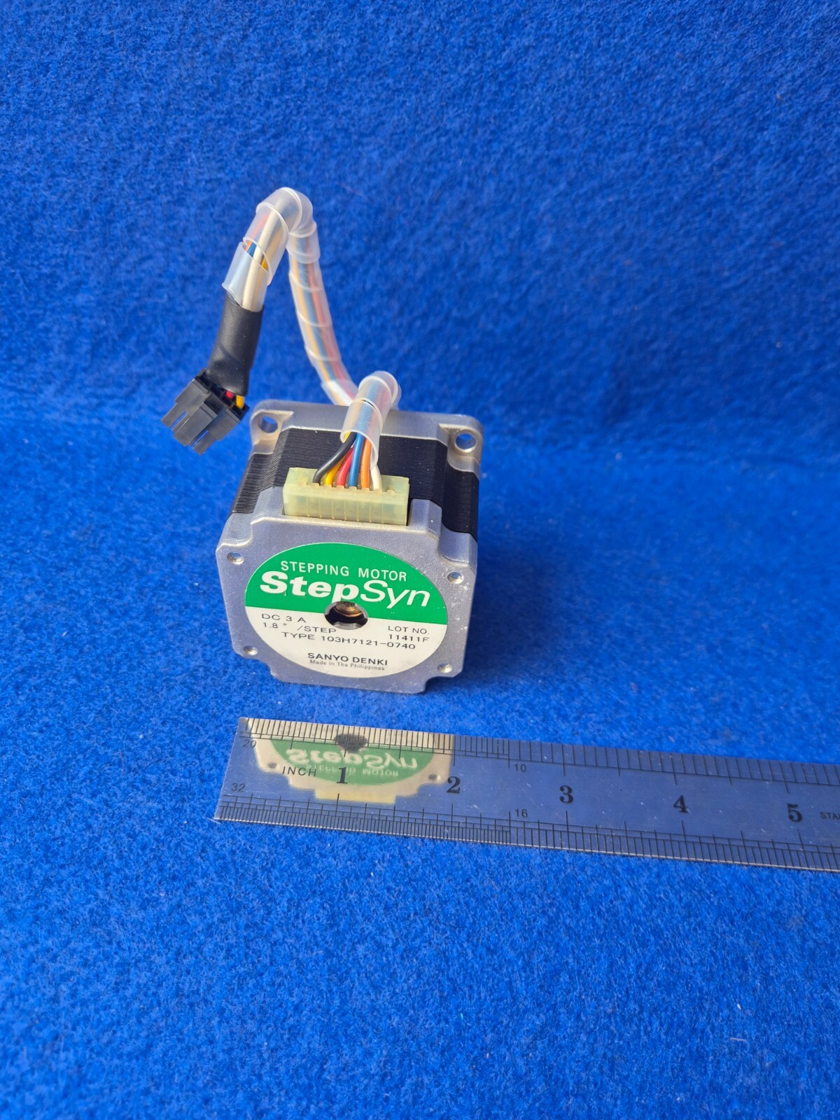 Sanyo Denki Stepping Motor StepSyn 103H7121-0740 DC 3A 1.8 Deg/ Step.
