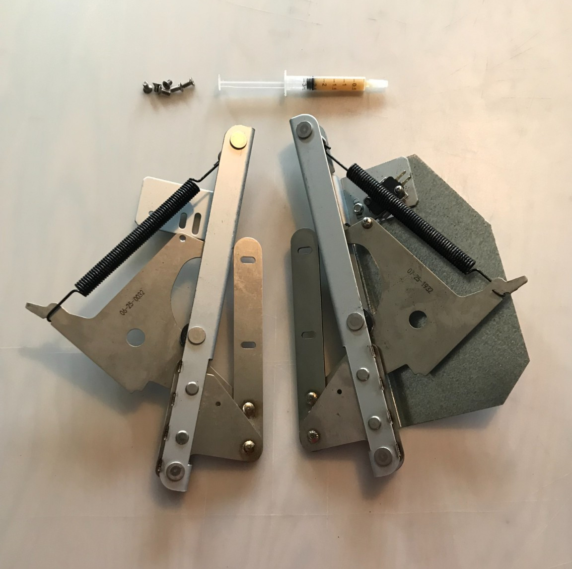 TurboChef ENC-3055 Door Hinge Kit