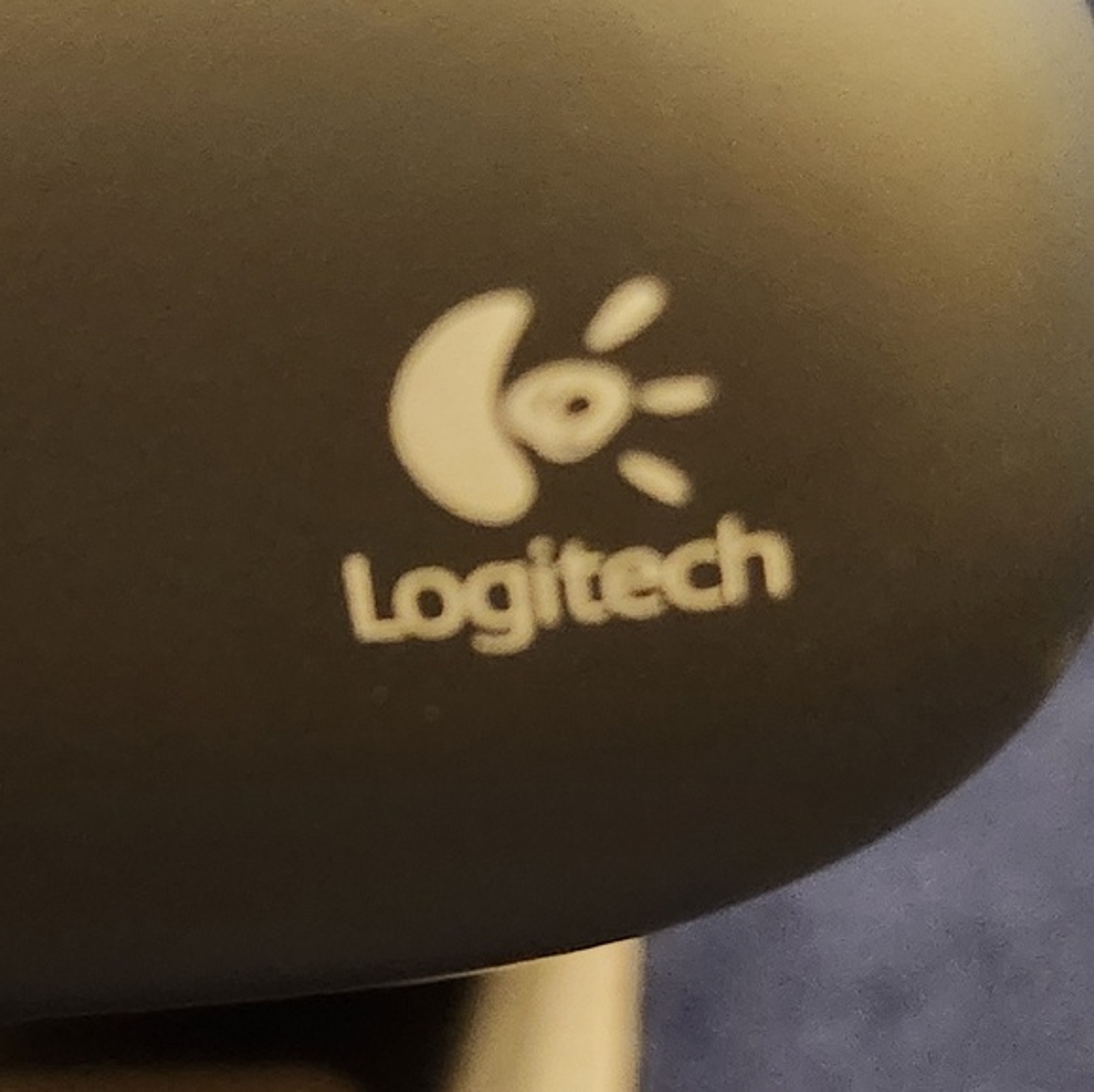 Logitech USB Webcam V-U0024 Clip-On PC Laptop Camera w/ Cable Tested Working