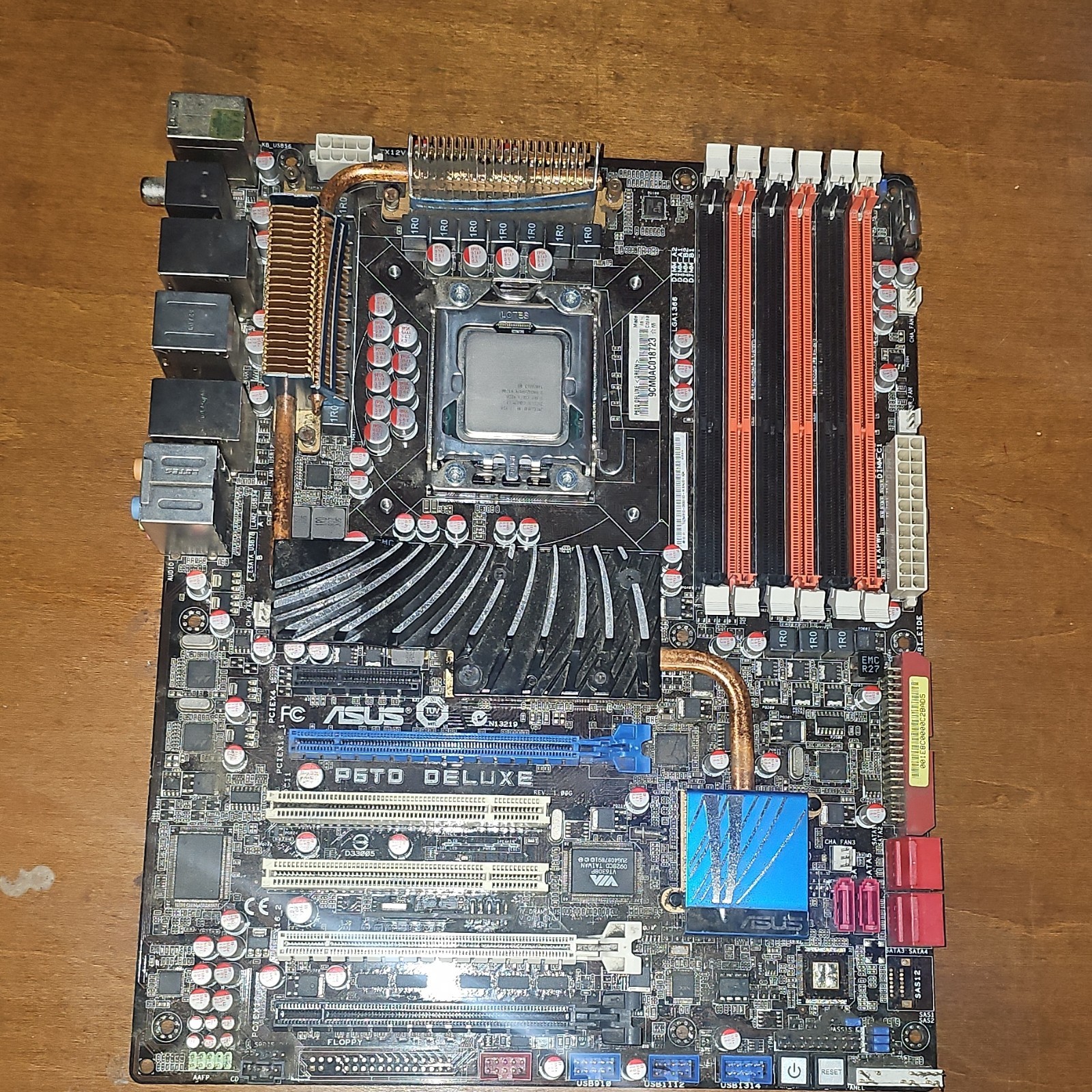 ASUS P6TD Deluxe ATX Motherboard & Intel Core i7 2.80GHz LGA1366 CPU Combo