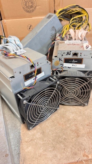 PACK OF 2 - Bitmain Antminer L3+ - With Power Supply - NOT TESTED/FOR PARTS