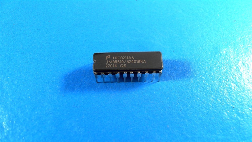 New (7pcs) JM38510/32401BRA NATIONAL SEMI IC MIL-Spec
