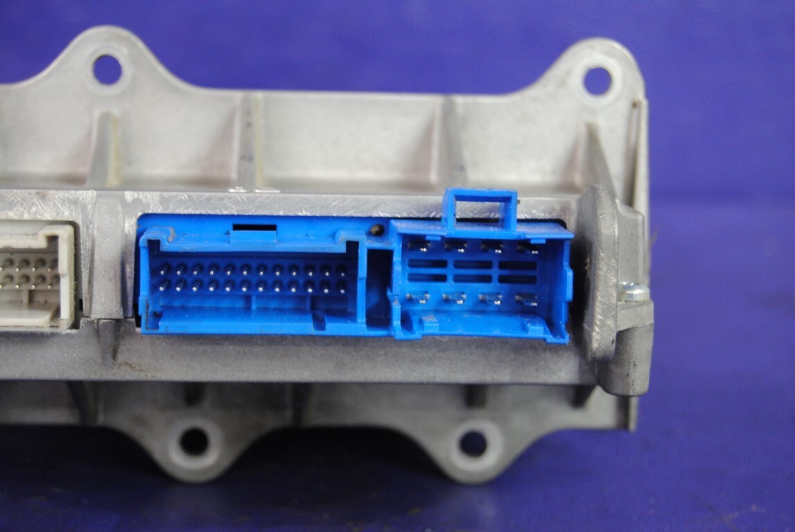 OEM Freightliner M2 106 Cab Control Bulkhead Module CECU | 06-75157-000