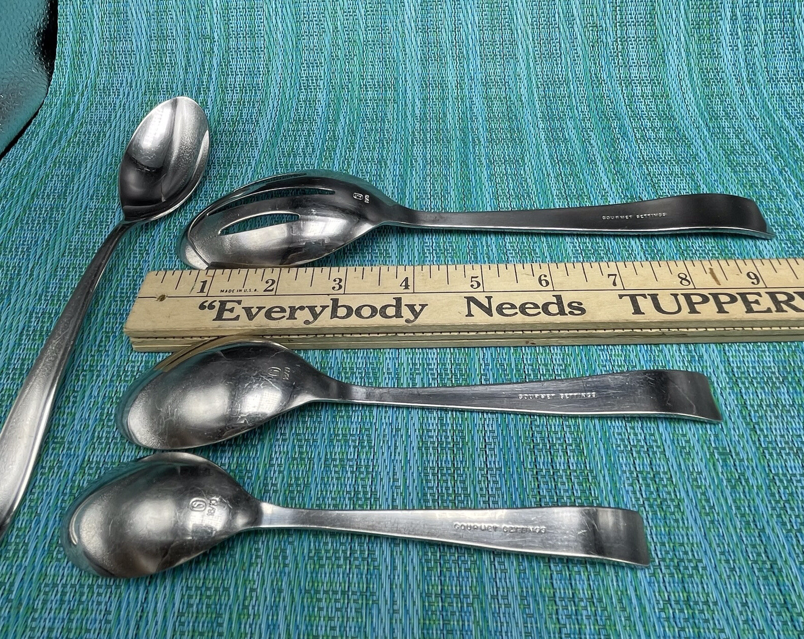 4 Gourmet Settings Spoons - Unknown Pattern - Slotted Serving 2 Soup 1 Teaspoon