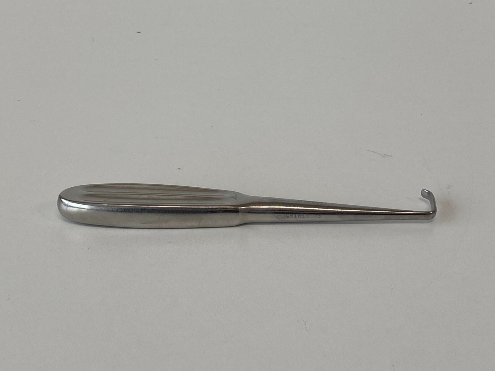 L24: Weck 481610 Lahey Retractor