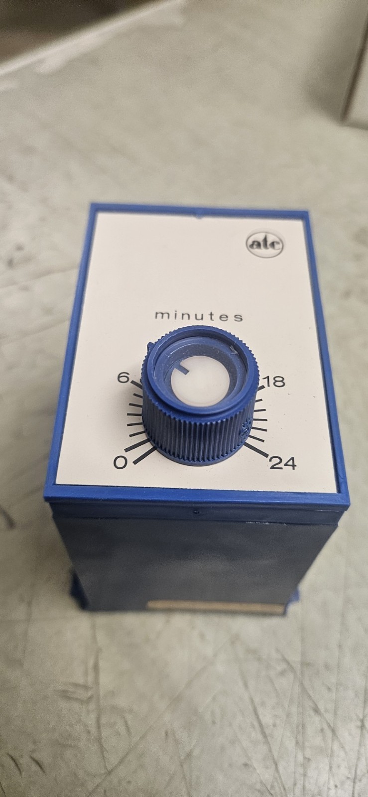 ATC TIMER 322B MOTOR DRIVEN TDR 0-60 SECONDS 10A 120VAC 5A 240VAC