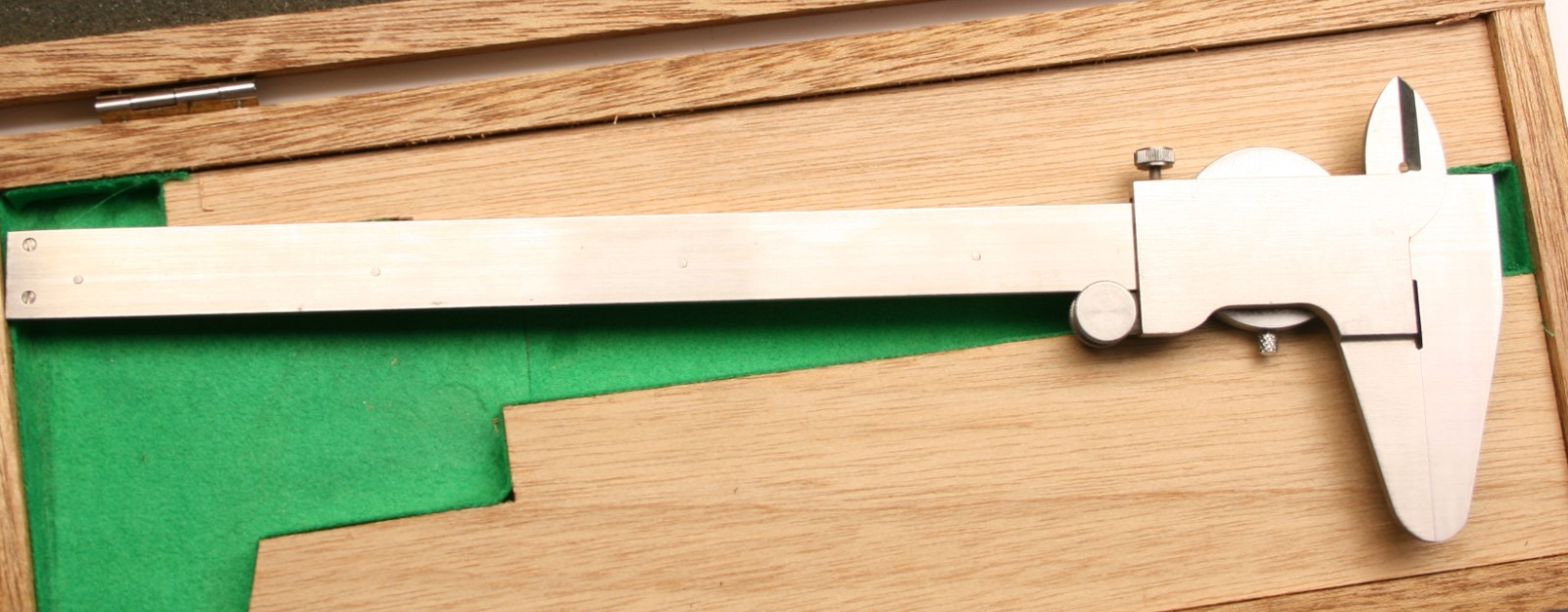 KANON DIAL CALIPER