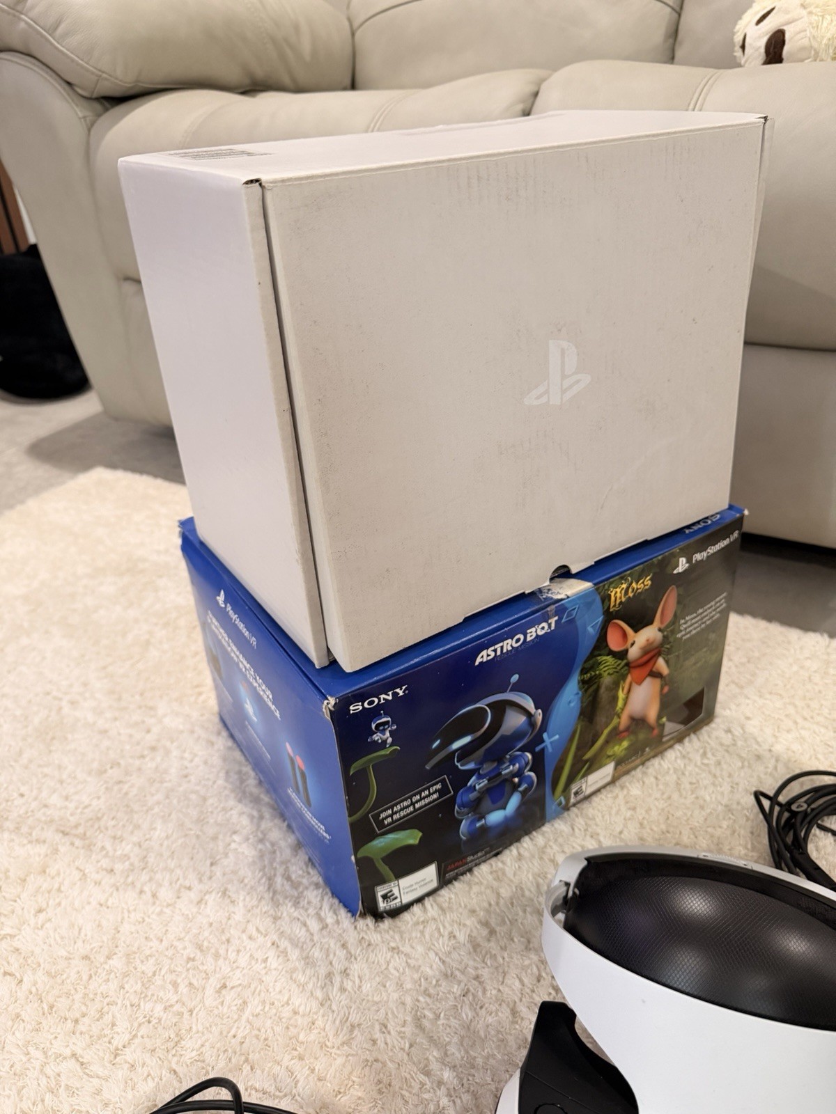 Sony PlayStation VR Virtual Reality Headset PSVR Used With Box Camera
