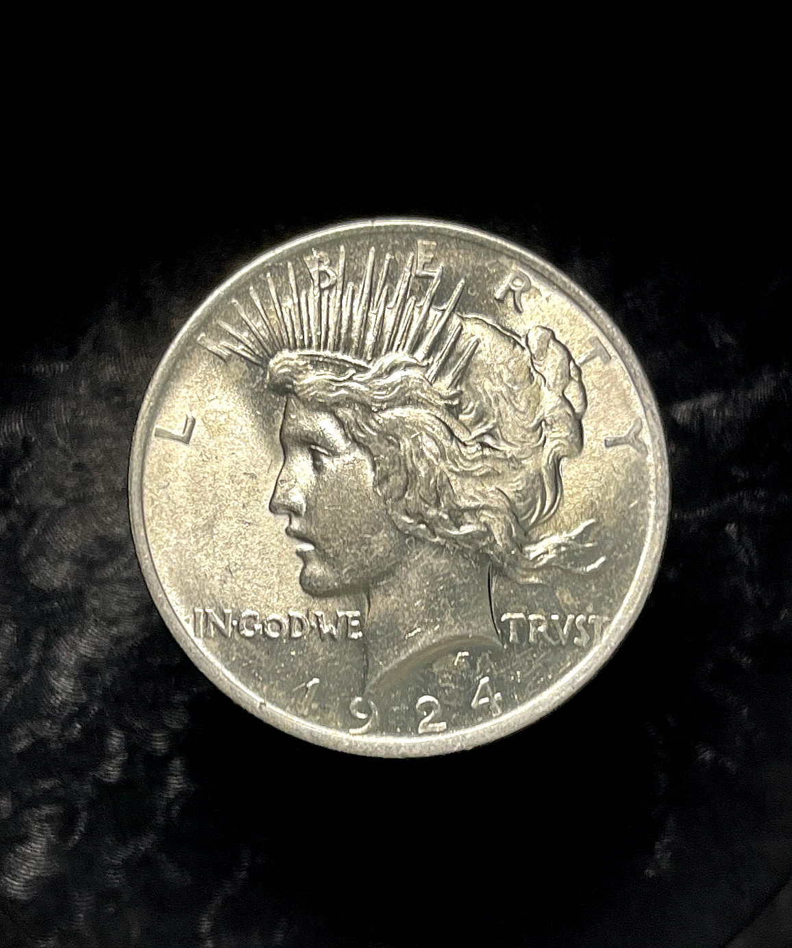 1924 SILVER Peace Dollar Amazing Luster BU++