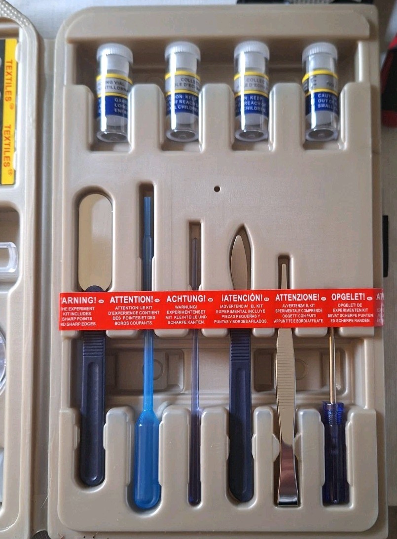 Micro-Science Microscope Set with Carrying Case