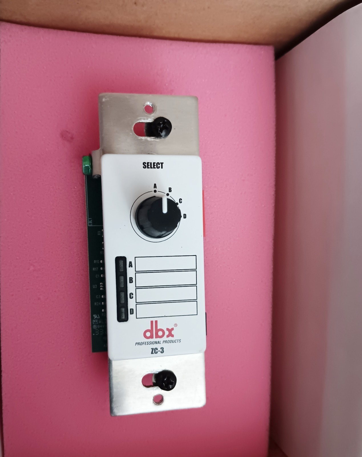 dbx ZC-1 Wall-Mounted Zone Controller for DBX Drive Rack