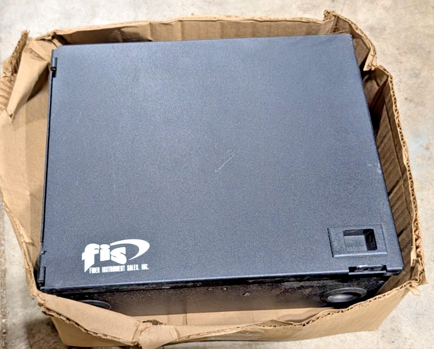 FIS F1EW2X Wall Mount Patch Panel