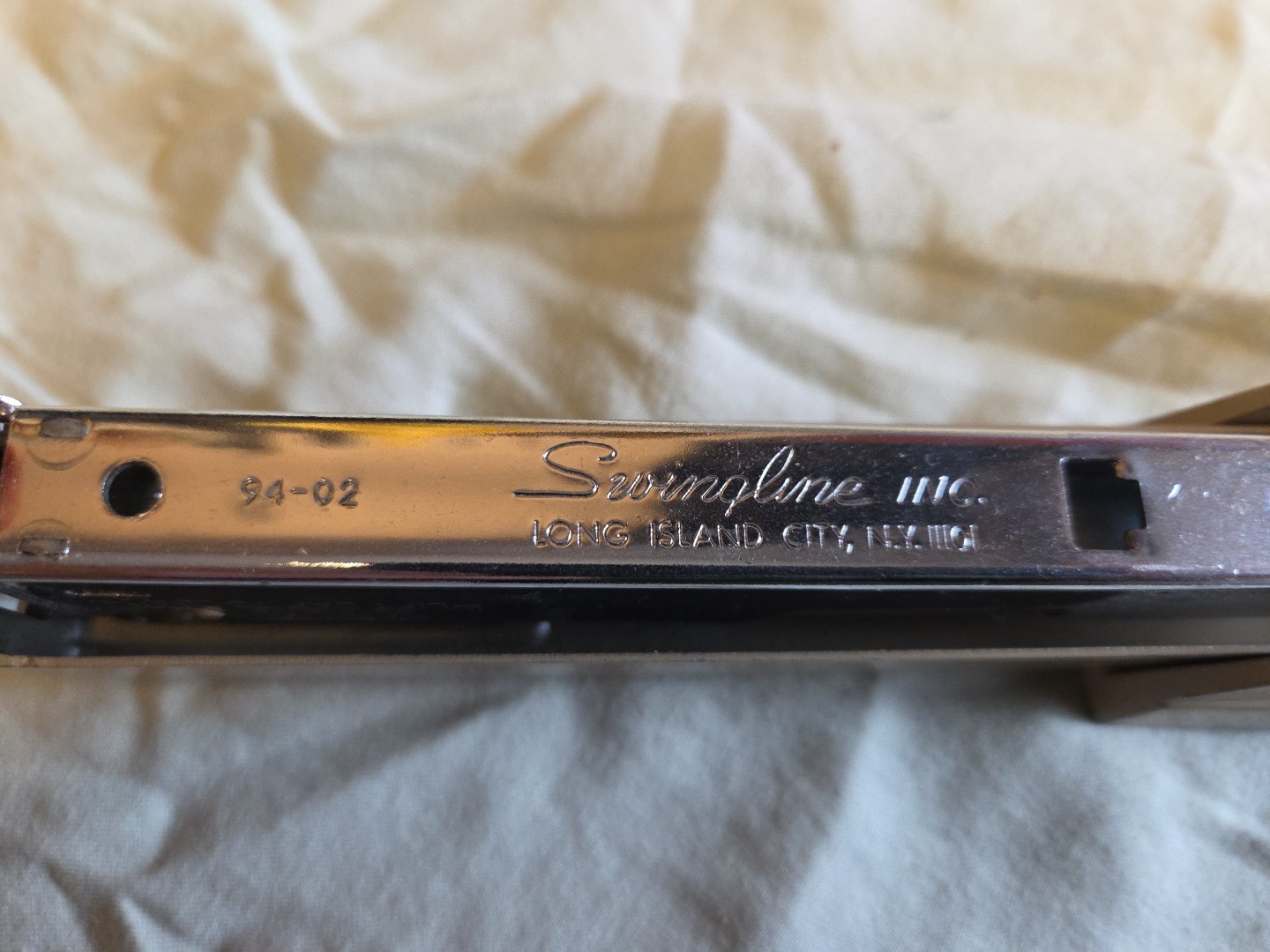 1960s Paper Stapler 747 Swingline 8" Brown Tan 94-41 Vintage USA Working Staples