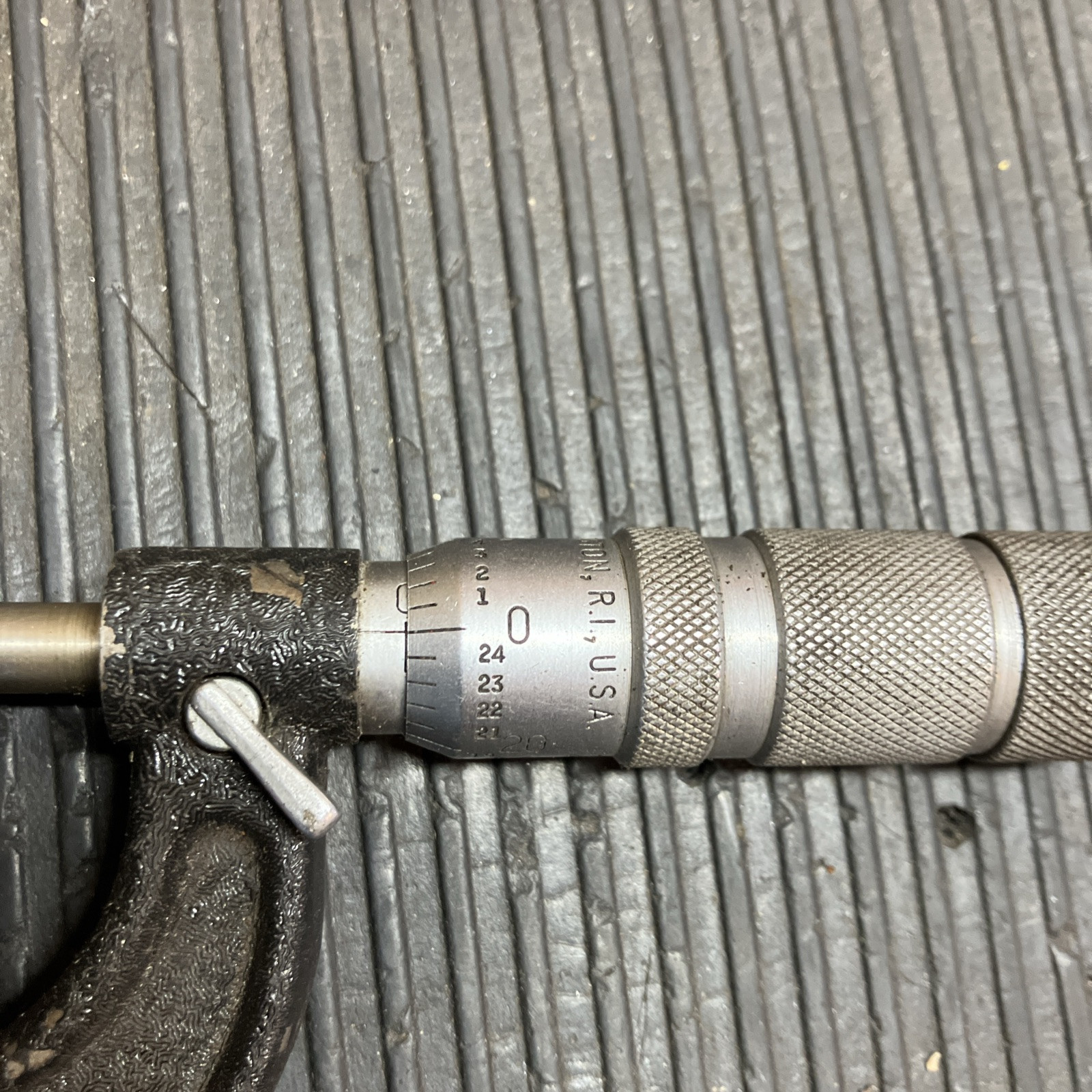 Central Tool Used model 12RL 0-1” Micrometer In Original Box