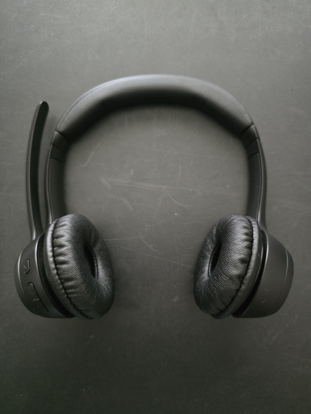 Logitech Zone 300 Wireless Bluetooth Headset PC , Mac, Chrome, Linux, iOS Black