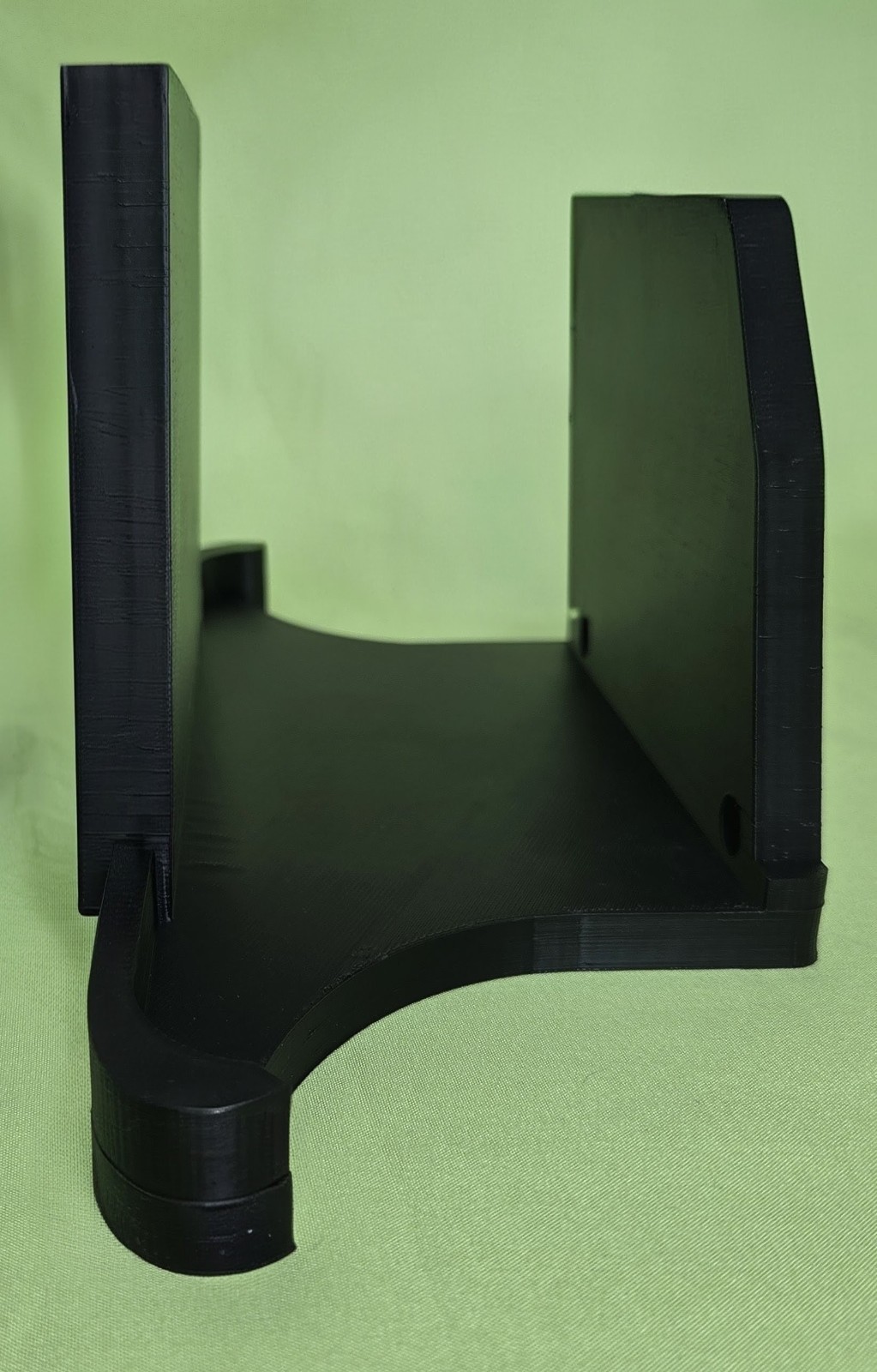 Xbox 360 Phat Wall Mount- w/ Power Adapter Wall Mount- Includes Hardware.