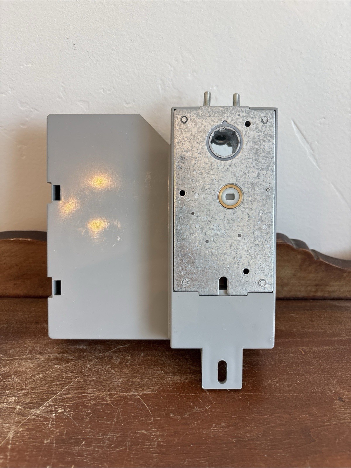 Carrier OPN-VAVB1 VAV Zone Single Duct BACnet Controller (used)