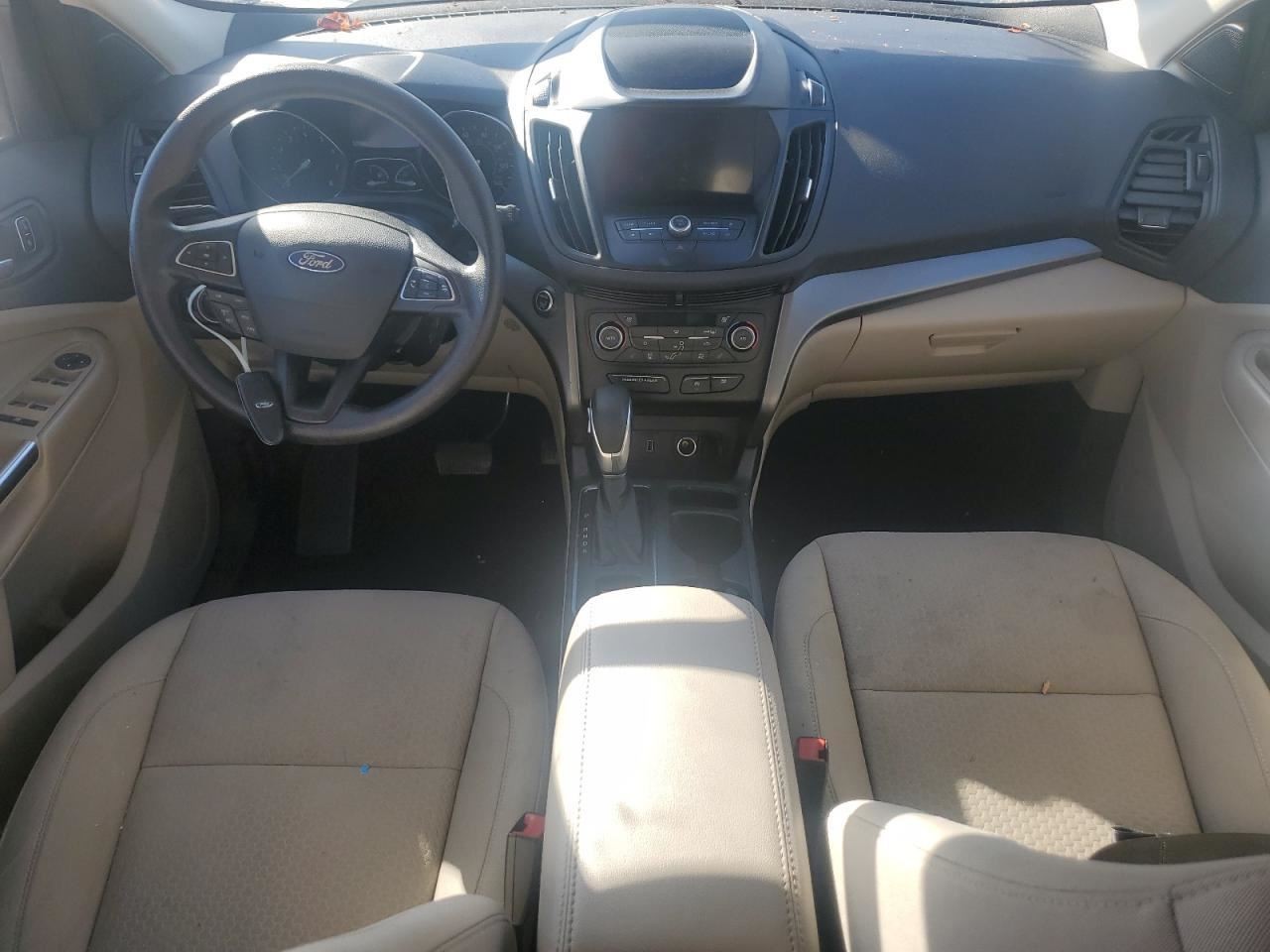 ESCAPE 2019 Glove Box 4924929