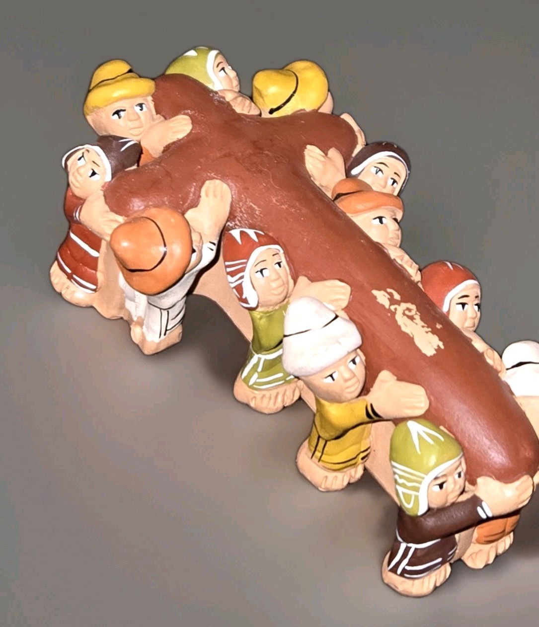 Latin Folk Art 12 Men Carried Cross Farmers Terracotta Clay Figurine Peru  AS IS
