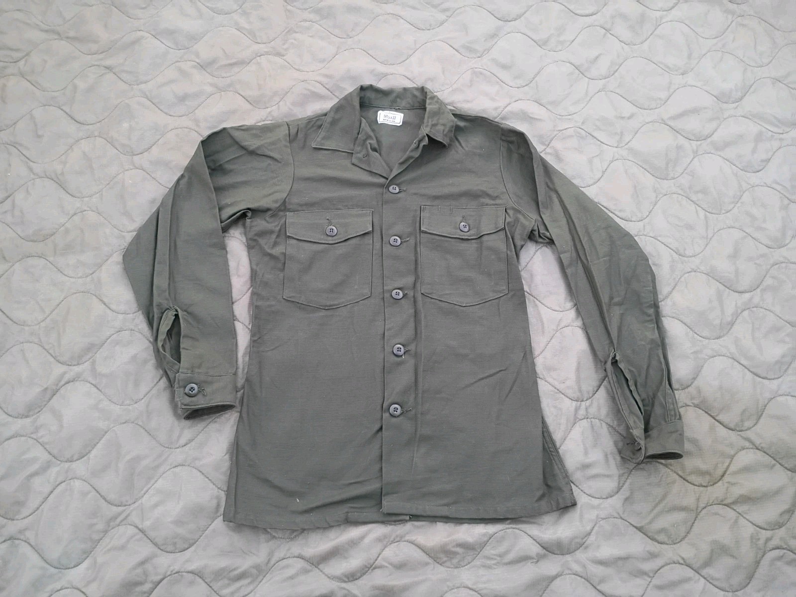 Vintage 1975 OG-107 Sateen Shirt Men’s Size 14 1/2 x 33. New Old Stock Condition