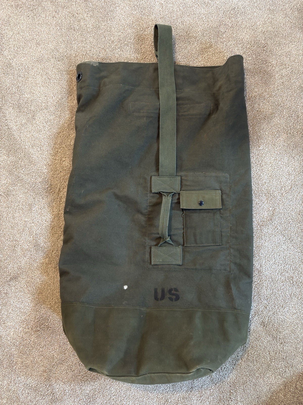 VTG United States US Military Green Canvas Carryall Duffle Bag Sack Rugsack