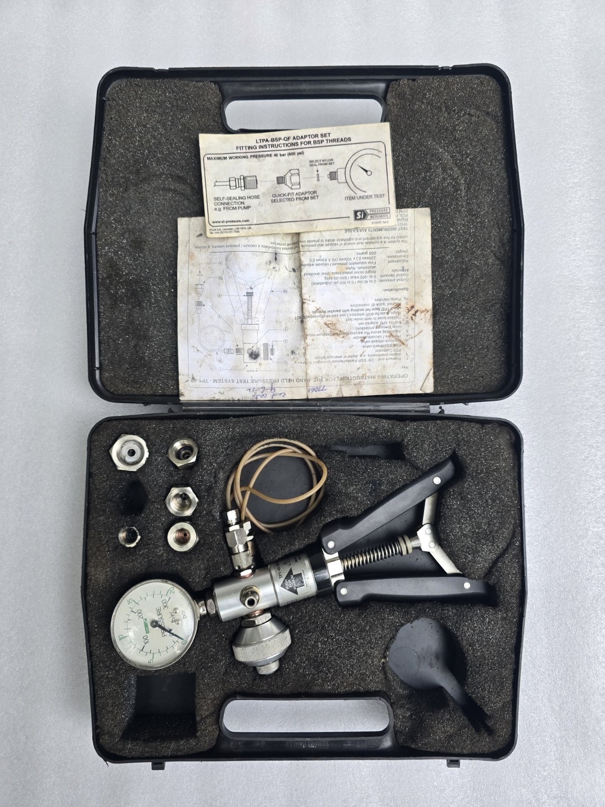 SI INSTRUMENT TP1-40 PRESSURE CALIBRATION HANDHELD TEST PUMP 0..40BAR