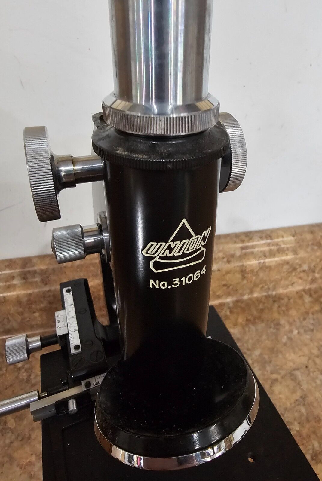 Vintage Union 31064 Microscope w/ Original Case, Objectives + Eyepieces