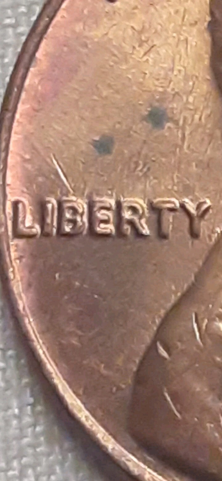 1982 Lincoln Cent Large Date DDO Off Centered Strike BU Red Error Coin