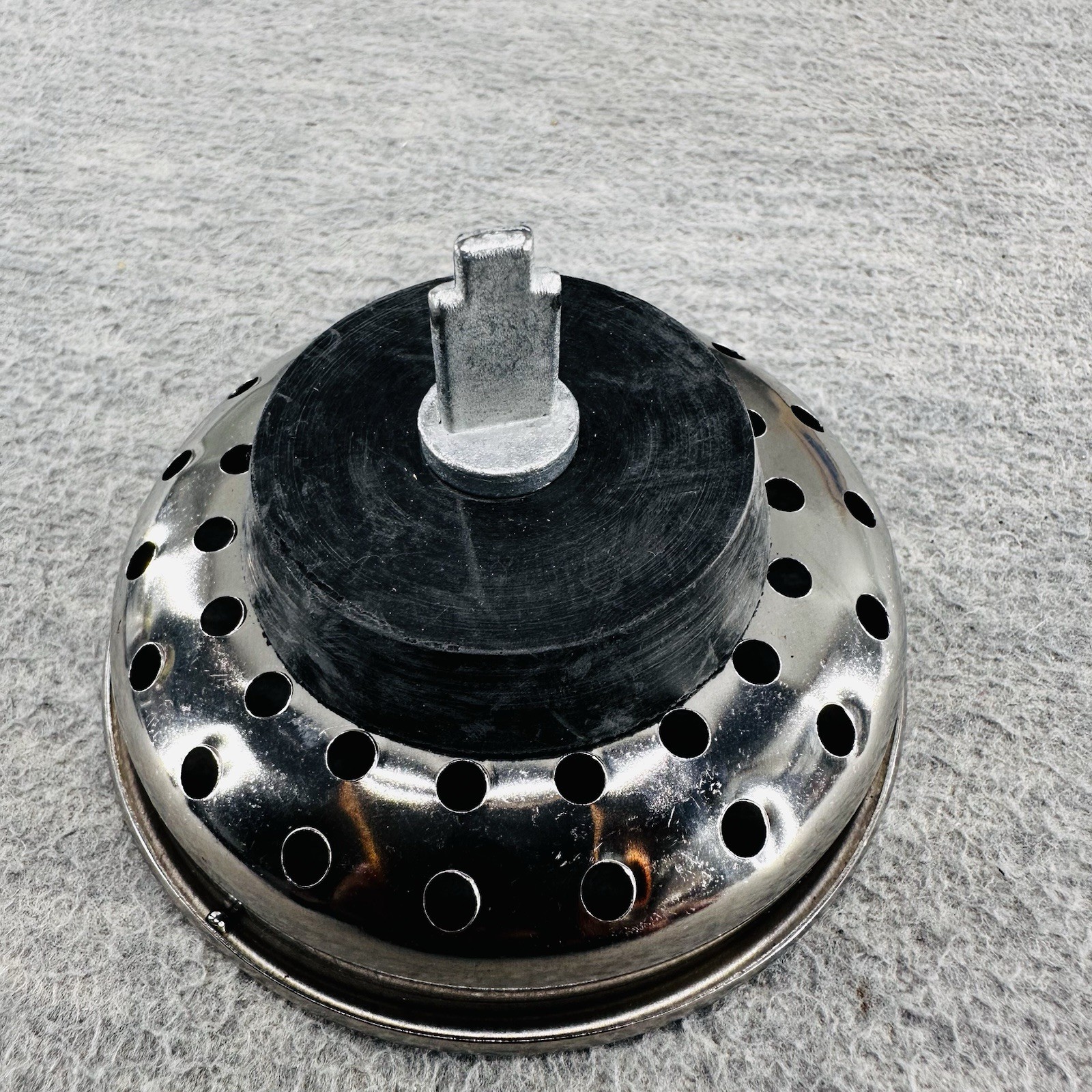 S/S E38-1010 - 4-1/2" Duo Basket Strainer C4