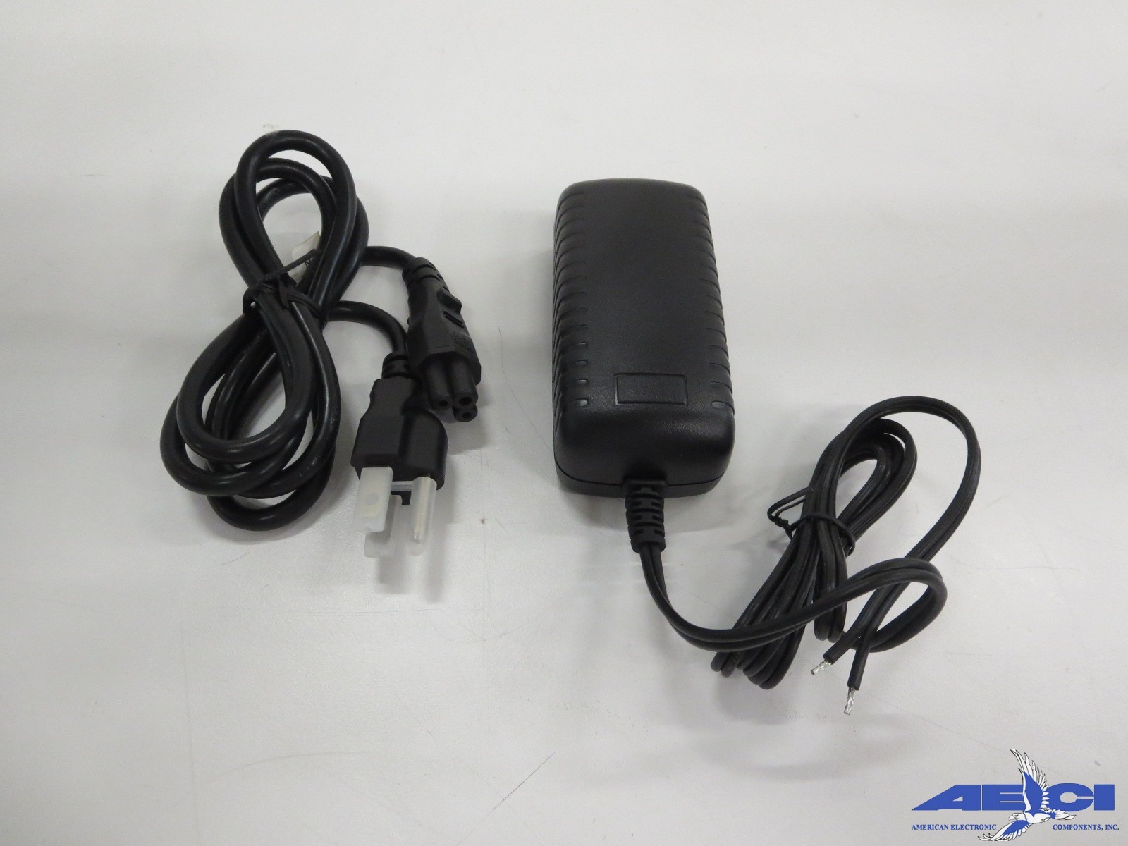 TYCO KSAFH2400250T1M3 RFID PORTAL POWER SUPPLY 24V INPUT:100-240V 47-63HZ, 2A