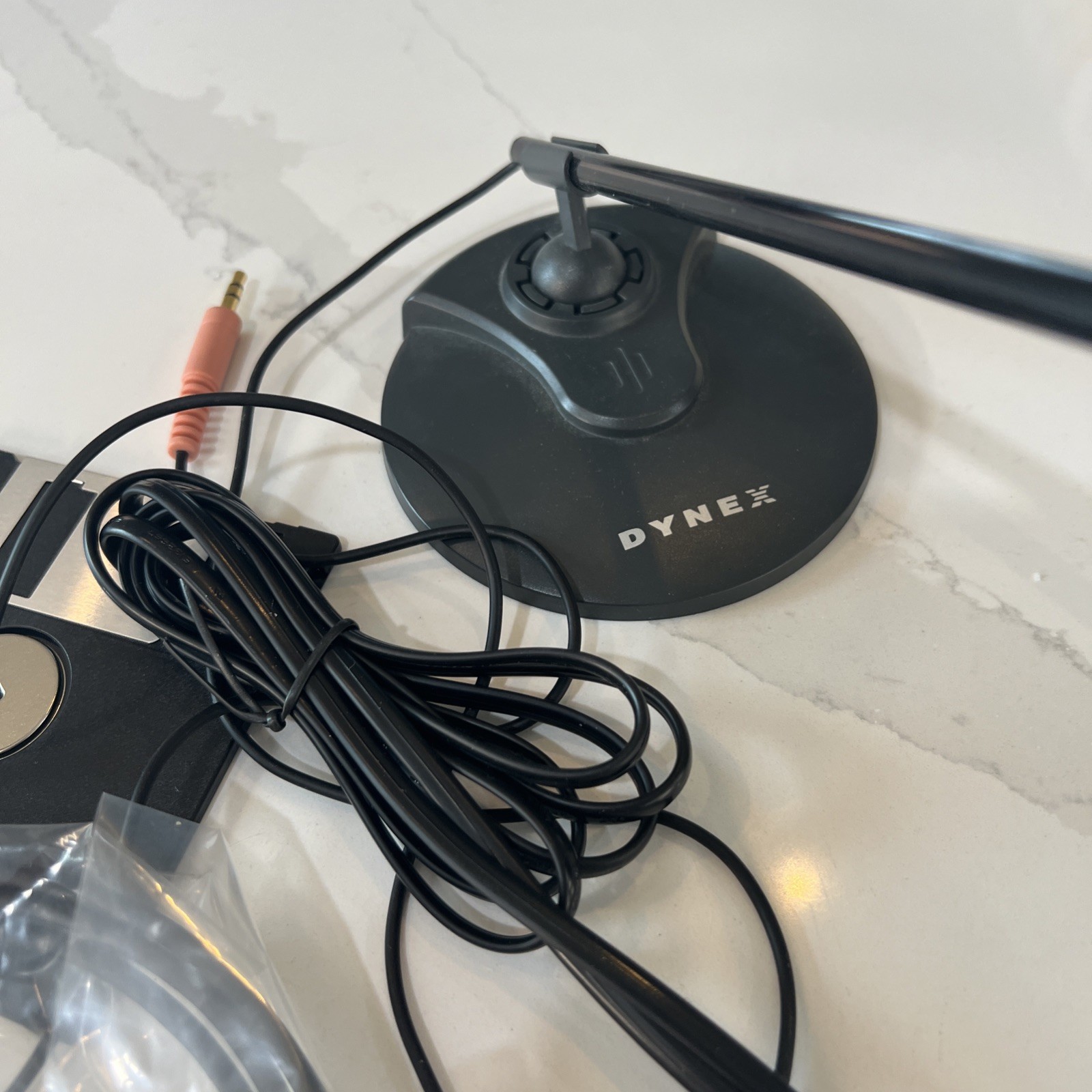Dynex PC Desk Top Microphone With Cords