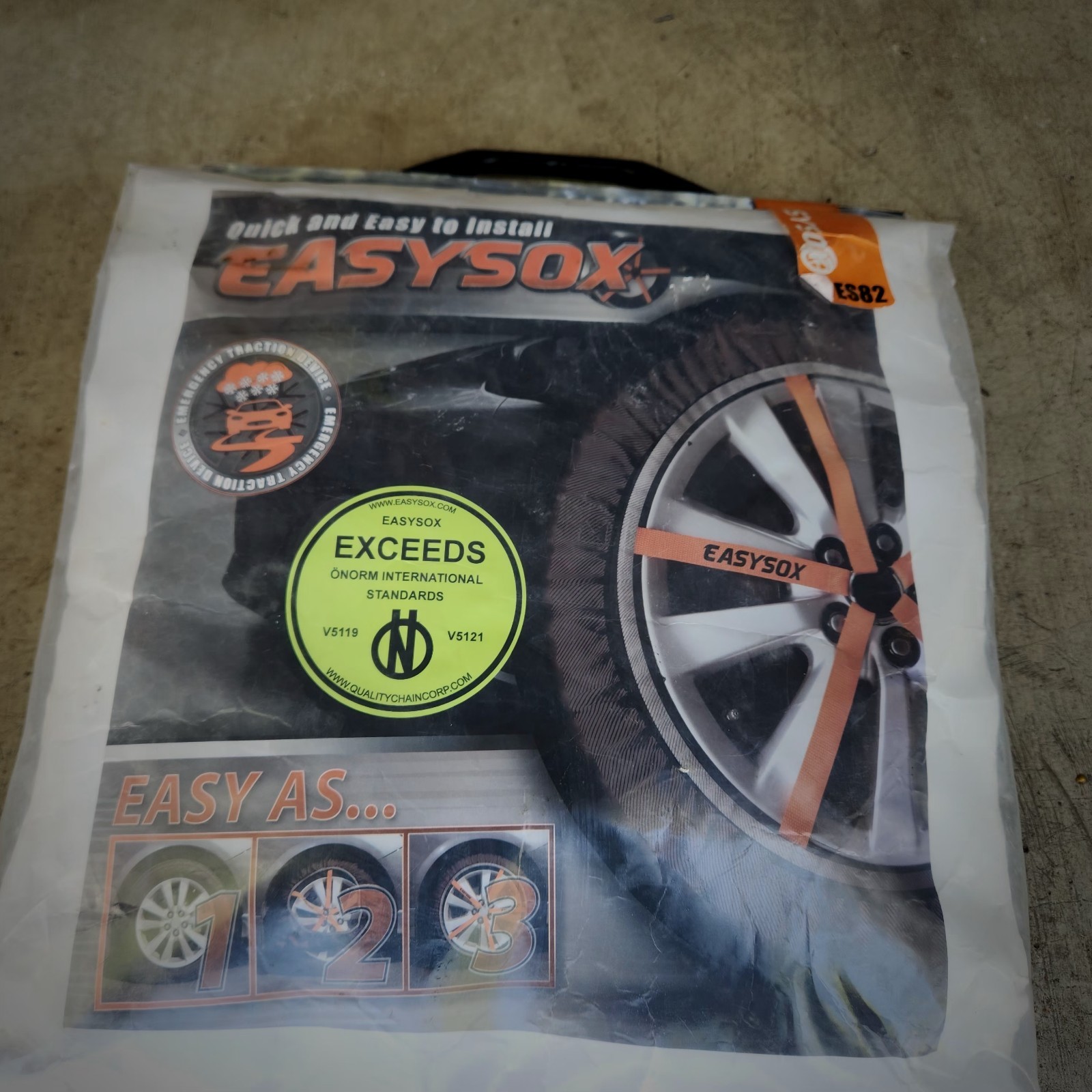 Easy Sox ES82 Easy Install Snow Tire Traction Device