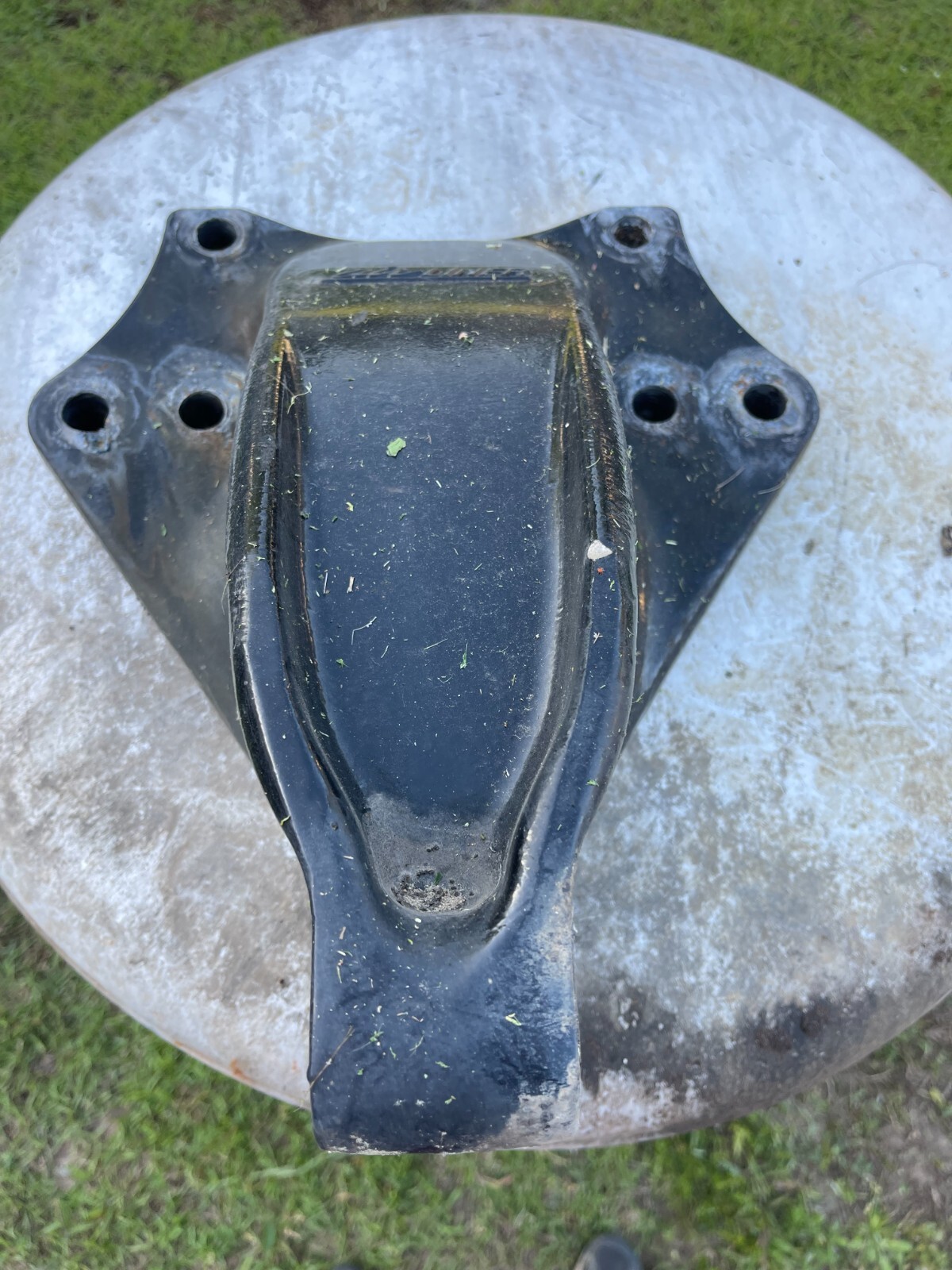 FREIGHTLINER SPRING HANGER  R16-14031-000 USED R1614031000 REV H 400299