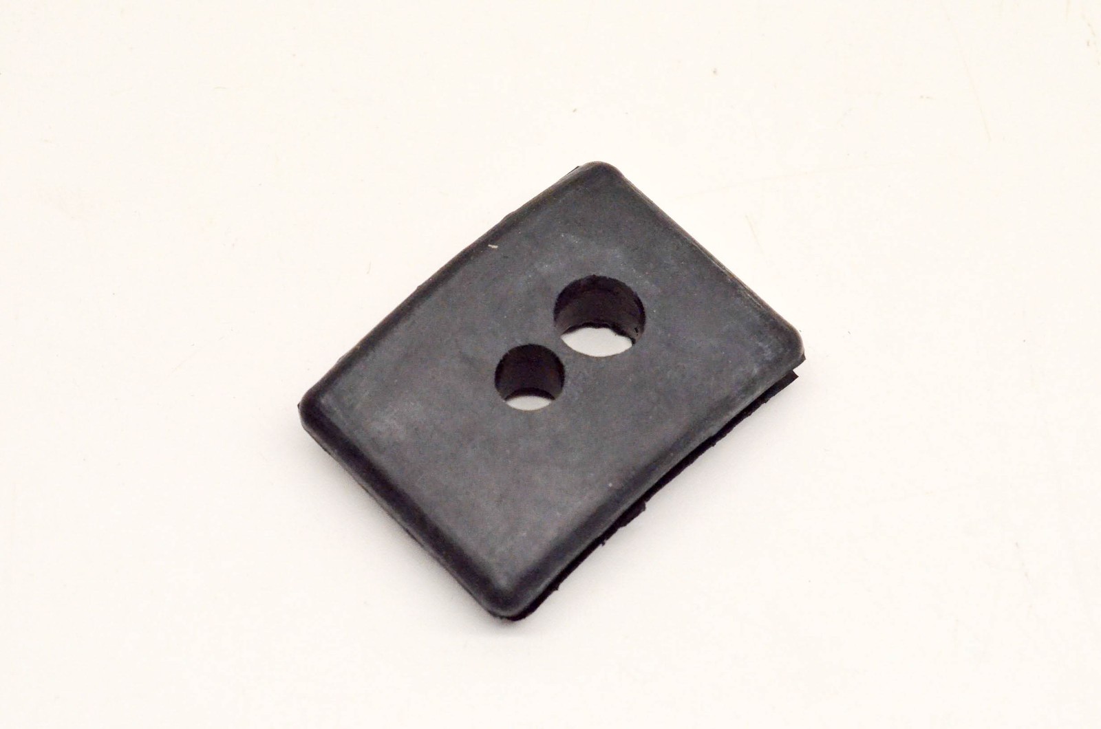 Robin 117-70161-08, 3082969 Grommet NOS