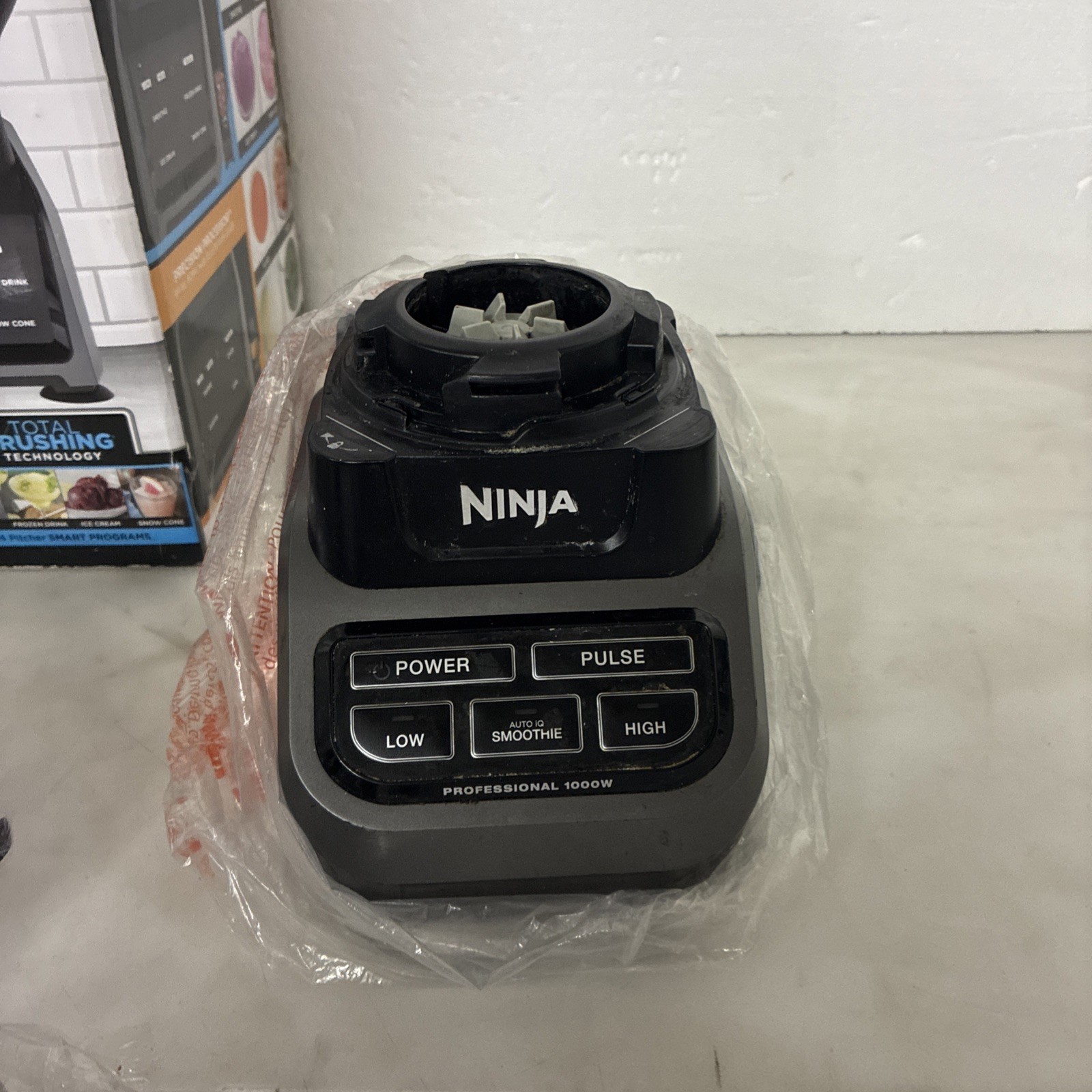 Ninja Professional Plus Kitchen System Touch Intelligence. Missing Pitcher.