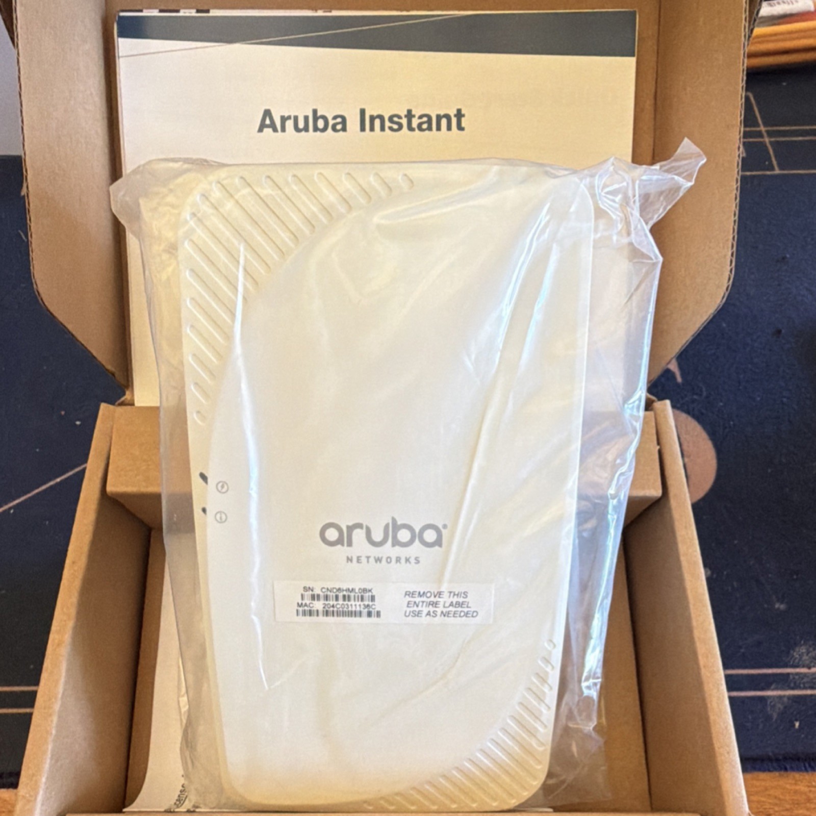 Aruba Network APINH205 IAP-205H JW217A Wireless 802.11ac Access Point -wallplate