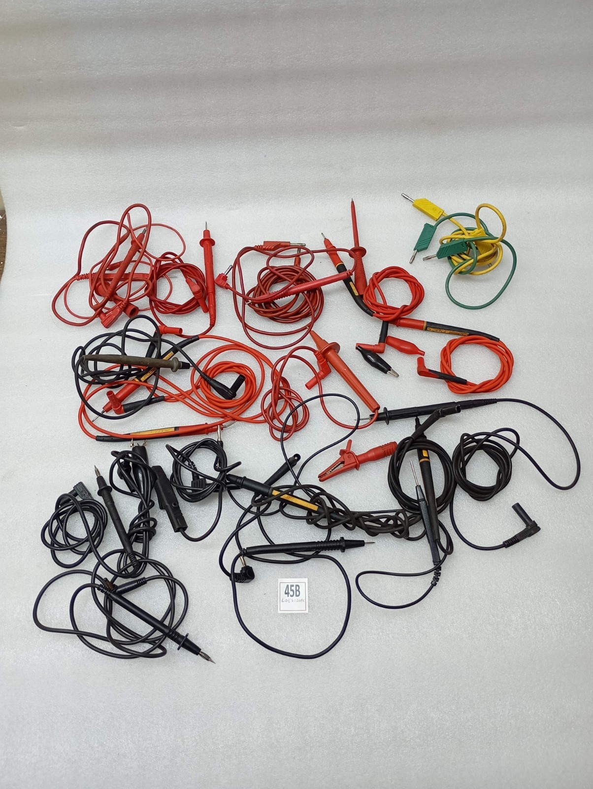 FLUKE WIRE LOT TL 175 TEST LEAD (FULL LOTAS SHOWN IN PHOTOS)
