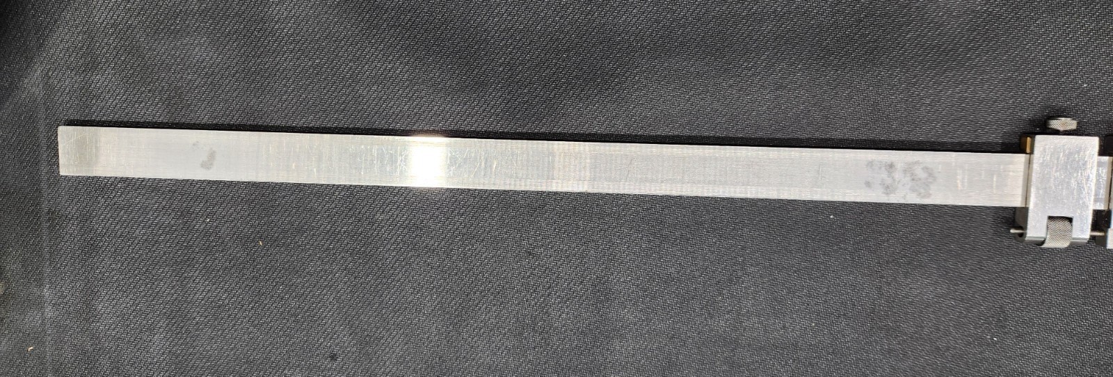 MITUTOYO 18" VERNIER CALIPERS INSIDE/OUTSIDE STAINLESS JAPAN With Case